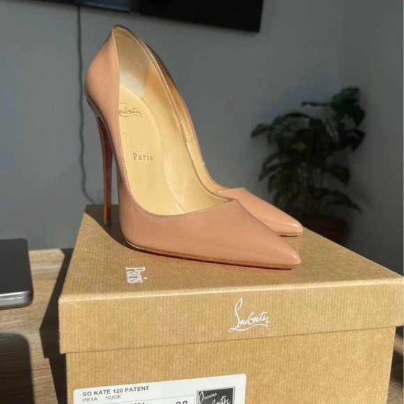 Selling so kate louboutins - Picture 2 of 3